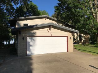 7612 N Galena Rd, Peoria, IL 61615