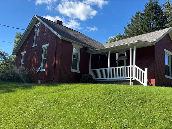 1371 Mitchell Ave, Zanesville, OH 43701