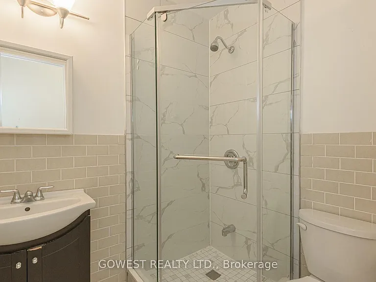 70 Brock Ave #2 — Photo 17