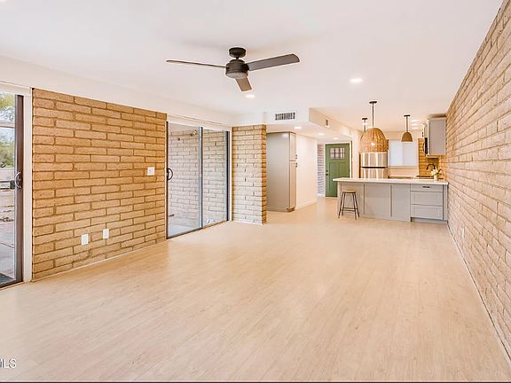 4th image of 27250 N 64th St Unit 7