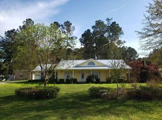 281 Ricardo St, Baxley, GA 31513