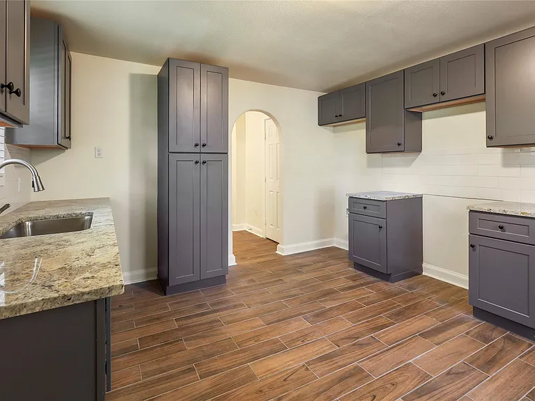 4606 Antha St — Photo 12