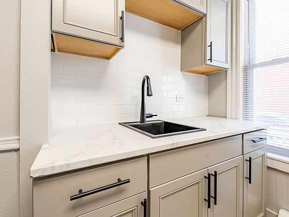 2nd image of 234 Pearl St #3