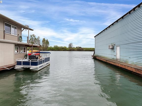 4th image of 13358 NW Marina Way #W3