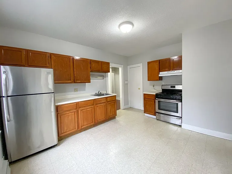 450 Barbour St — Photo 29