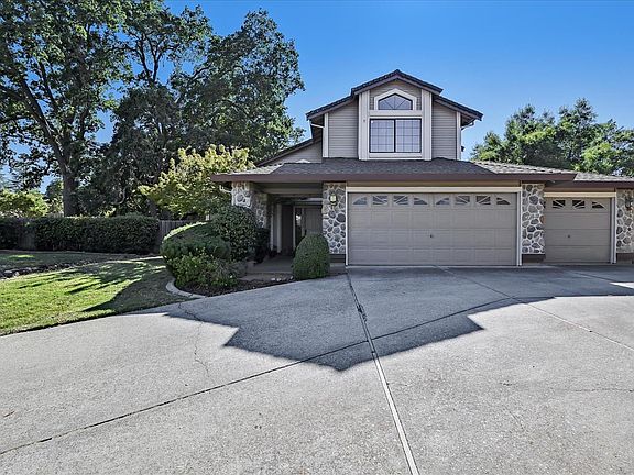 3rd image of 3741 Delamere Ct