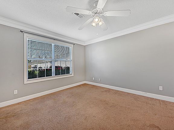 4th image of 4926 Grigsby Gate Way #39