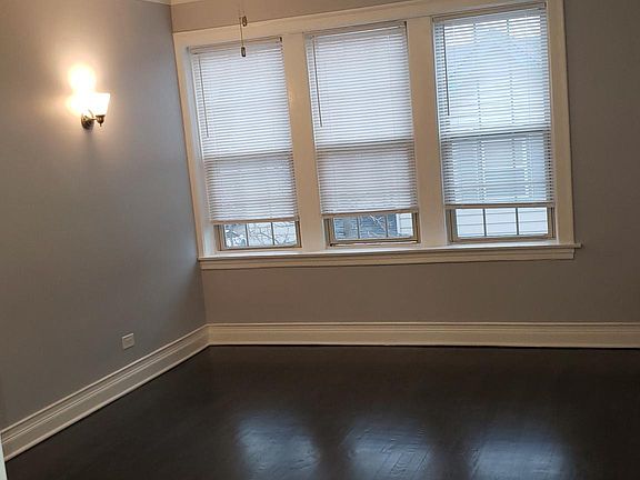 5th image of 4871 N Hermitage Ave APT 2W