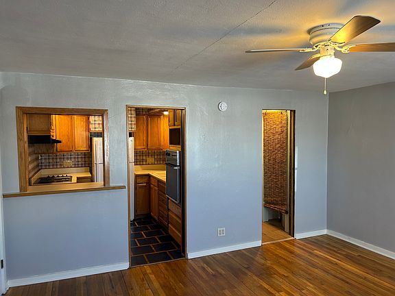 5th image of 521 E Douglas Ave