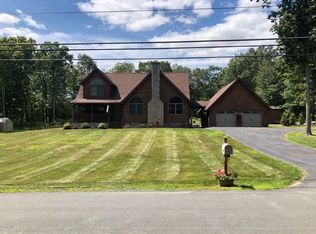 410 Cummins Hill Rd, Milford, PA 18337