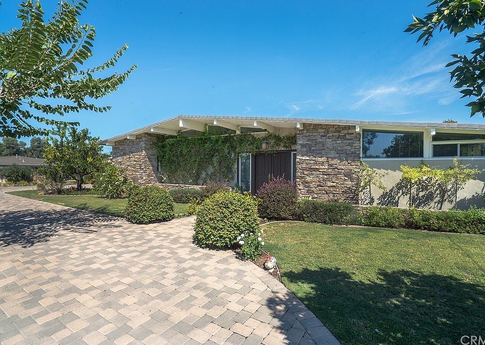 1st image of 1311 La Loma Dr