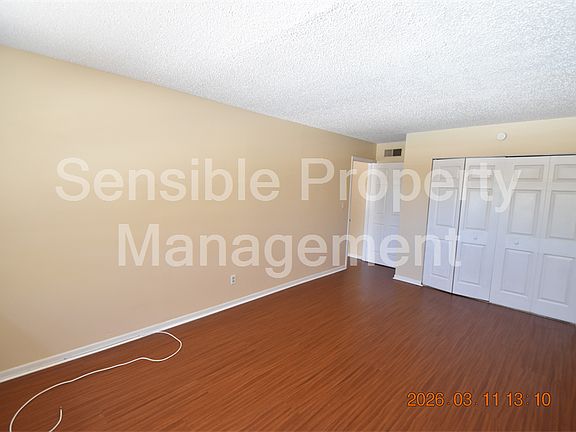 4th image of 3910 44th St N Unit C9