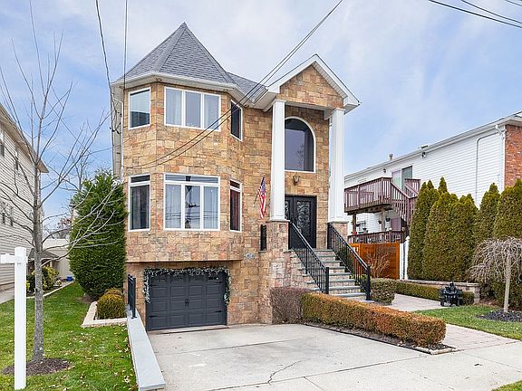 4th image of 871 Edgegrove Ave