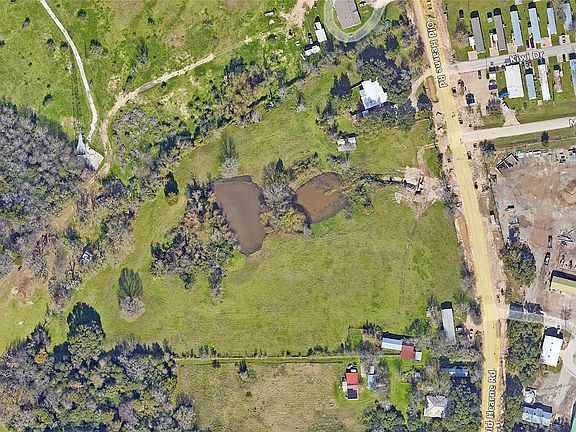 3rd image of 2216 Old Hearne Rd