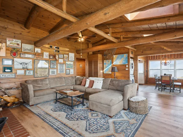 1904 Cottage Rd, Little Suamico, WI 54141