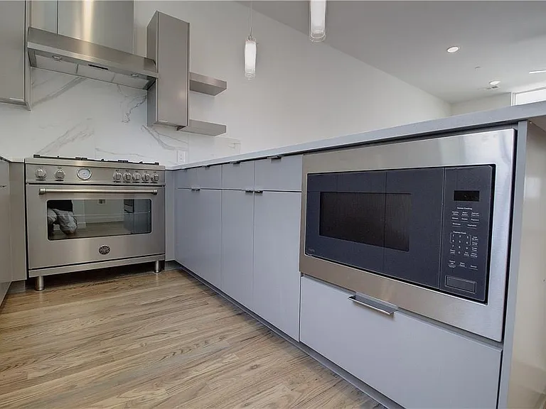 2310 N Carroll Ave #105 — Photo 11