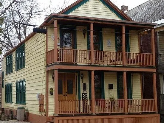 32 Ingersoll Ave #1