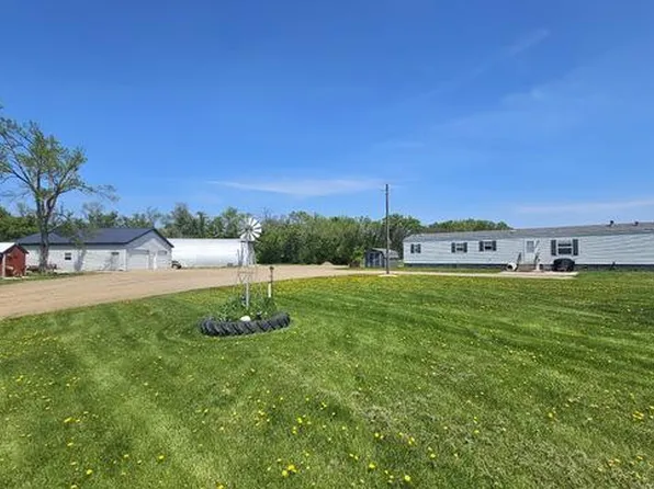 7052 570th St, Dumont, MN 56236