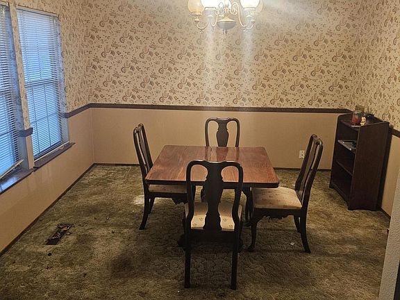 5th image of 2424 E Harvard Court