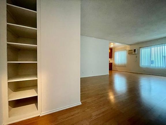 2nd image of 11100 Camarillo St APT 8
