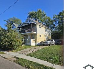 10706 Crestwood Ave, Cleveland, OH 44104