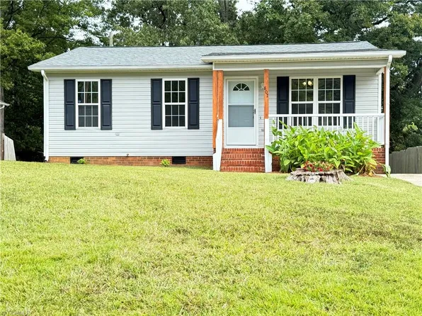 807 Central Ct, High Point, NC 27262