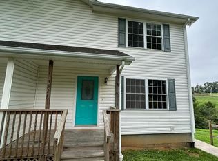 3324 Yellow Sulphur Rd, Blacksburg, VA 24060