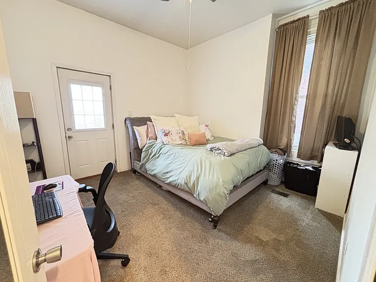 355 Stratford Ave #2 — Photo 11