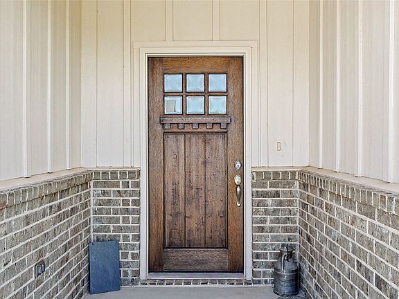 4th image of 808 Feather Edge Dr
