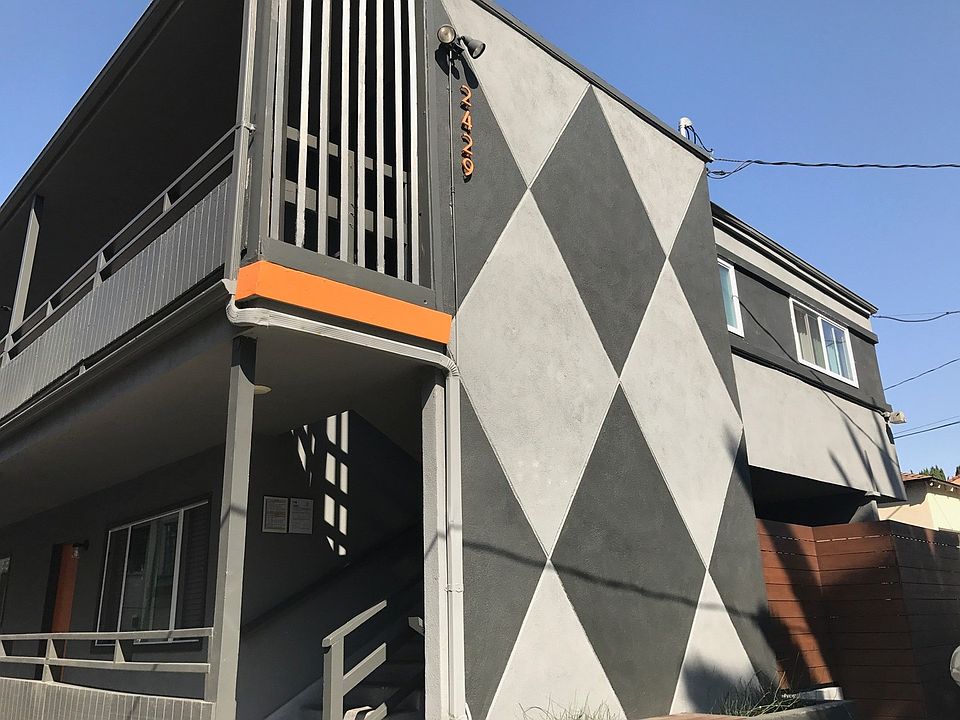 1st image of 2429 Cheremoya Ave APT 7