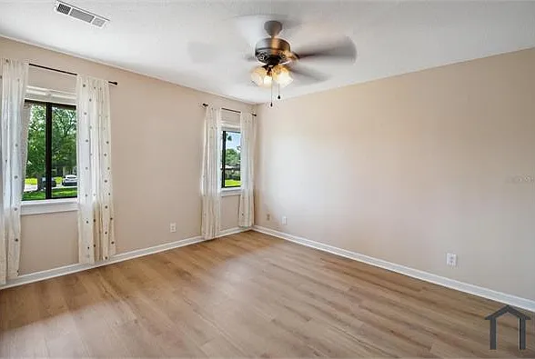 44 Club House Dr #105 — Photo 15