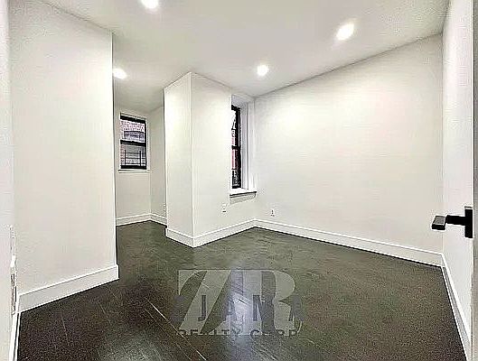 5th image of 2116 Regent Pl APT 2B