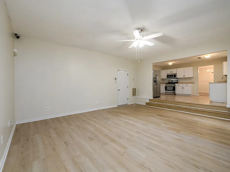 4827 Snap Creek Ln — Photo 22