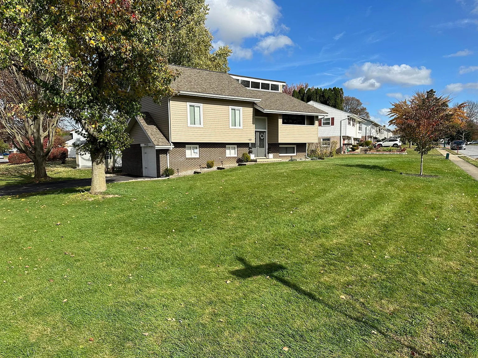 4 bed, 1836 sqft, $3,000 — Photo 1