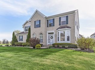 1433 Blume Dr, Elgin, IL 60124