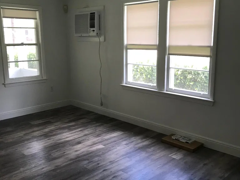900 Aragon Ave — Photo 10