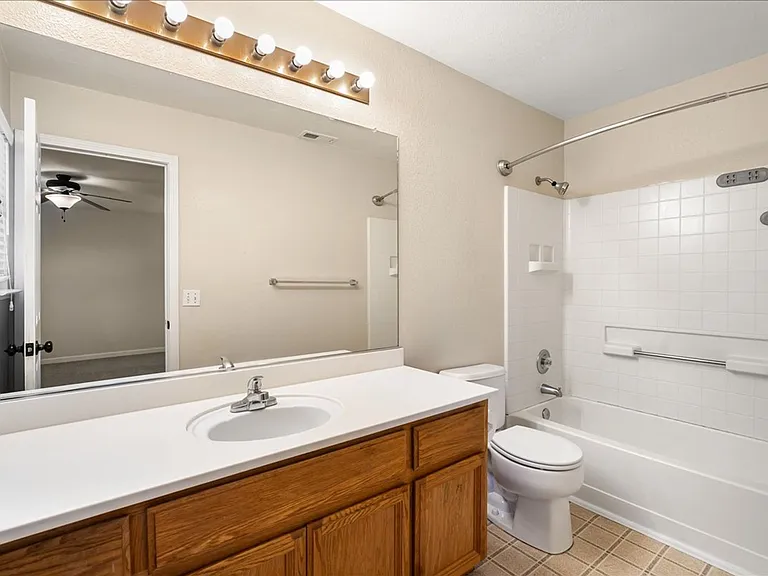 1002 Bay Terrace Dr — Photo 25