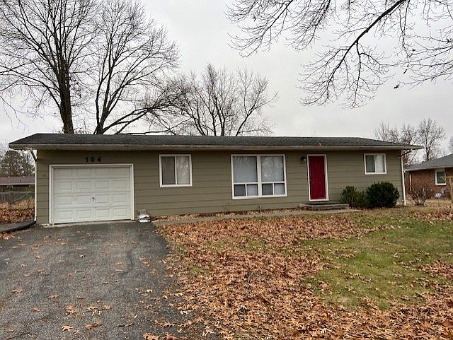 1st image of 104 Meadow Ln