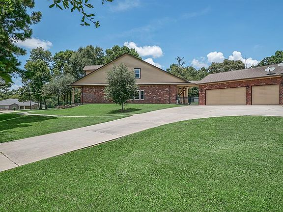 2nd image of 11523 Royal Hill Ct