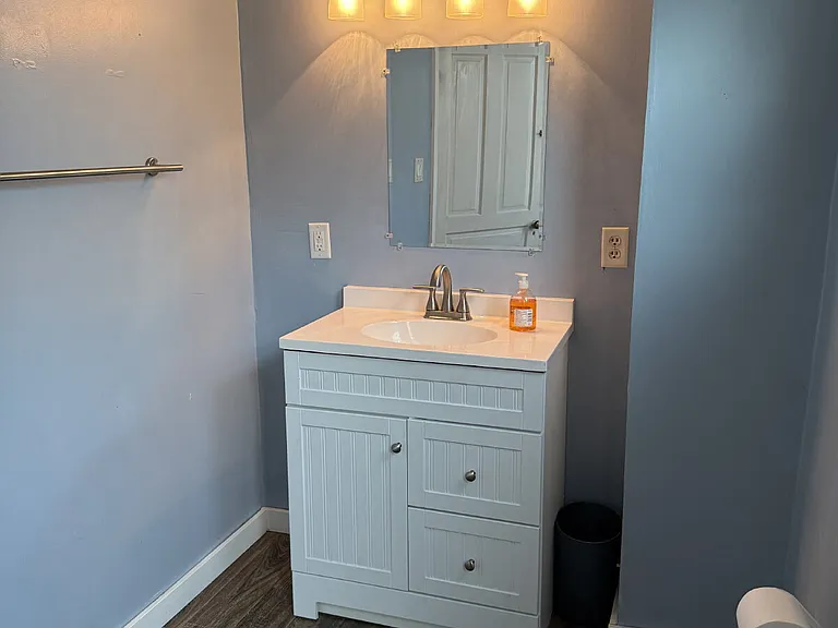 2124 Eastern Ave NE — Photo 31