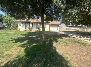 14384 Locust St, Armona, CA 93202