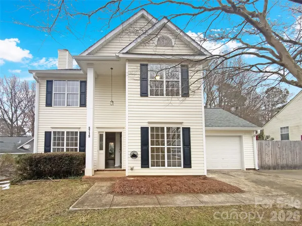 5719 Rocbridge Ln, Charlotte, NC 28208