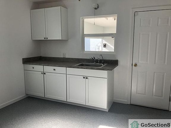 4th image of 417 W 19th St #B