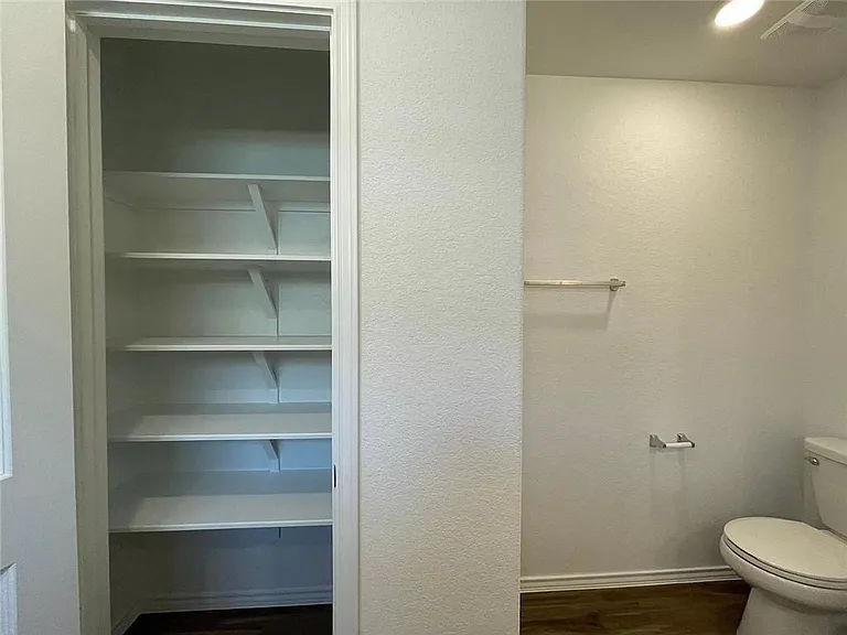 103 Ulmus St — Photo 20