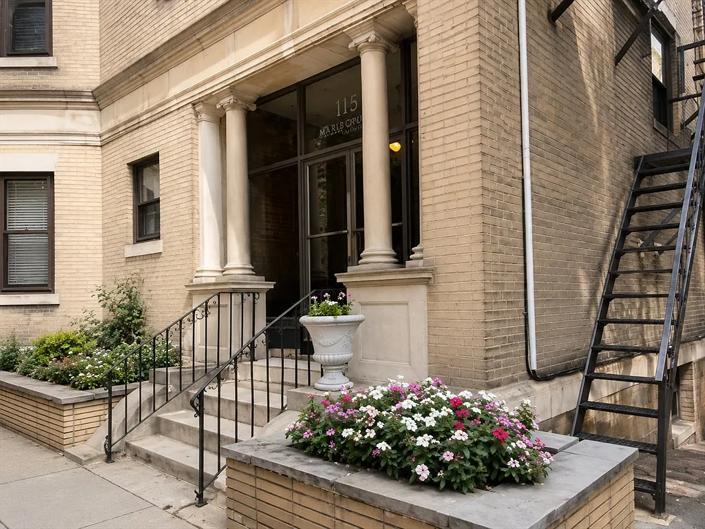 1 bed, 1.0 bath, 544 sqft, $2,450 — Photo 1