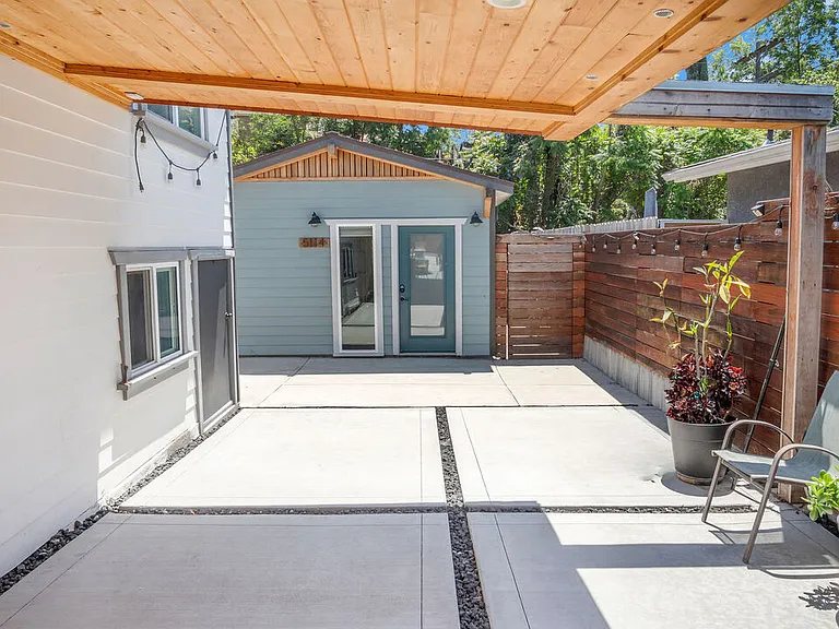 5114 Miriam St — Photo 3