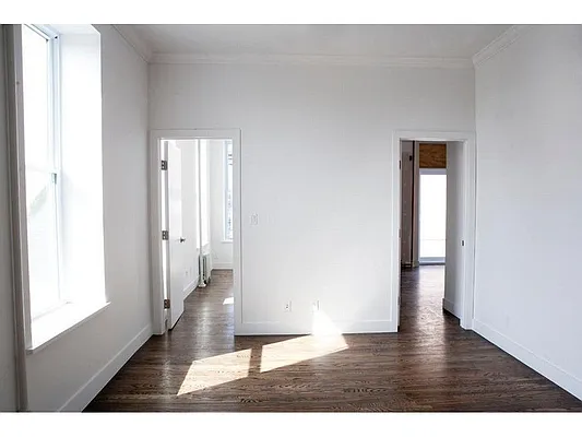 Rented by MNS | media 19