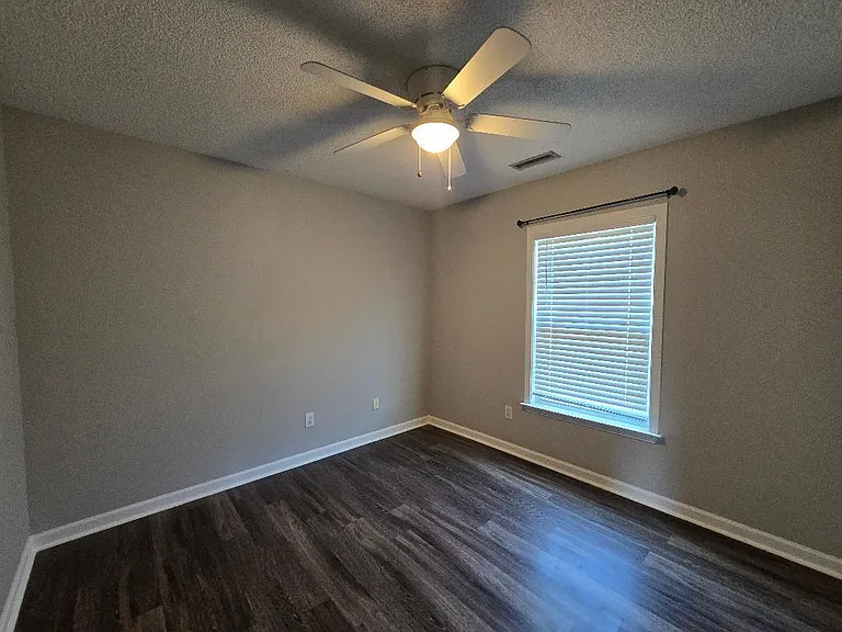 1566 Clark Sound Cir — Photo 11