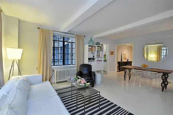Sold by Corcoran | media 4