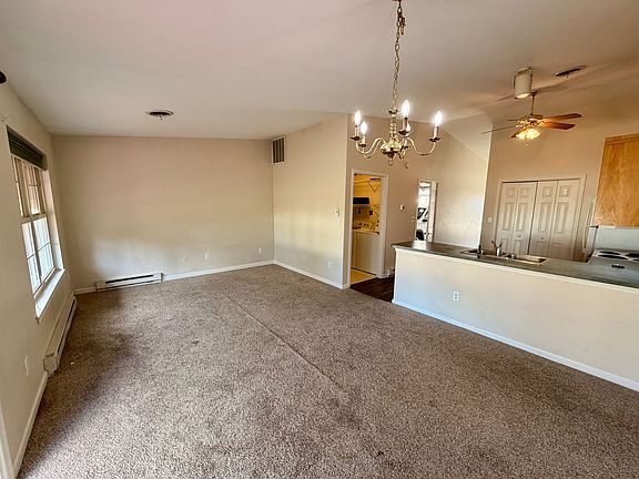 5th image of 146 Bayberry Dr